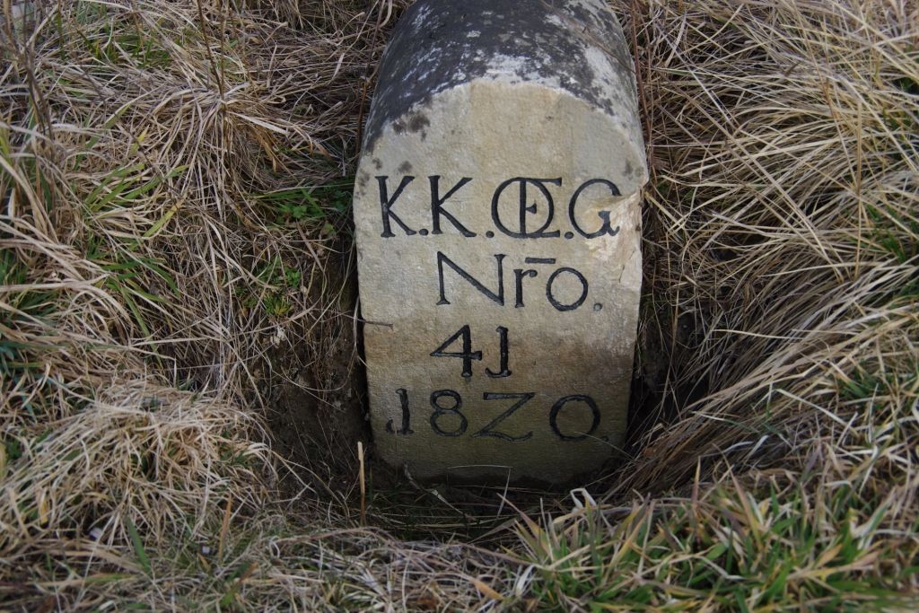 "K.K. OE.G:" Grenzrichtungsstein Nr. 41 (Foto: E.-J. Spindler) "K.K. OE.G:" Grenzrichtungsstein Nr. 41 (Foto: E.-J. Spindler)